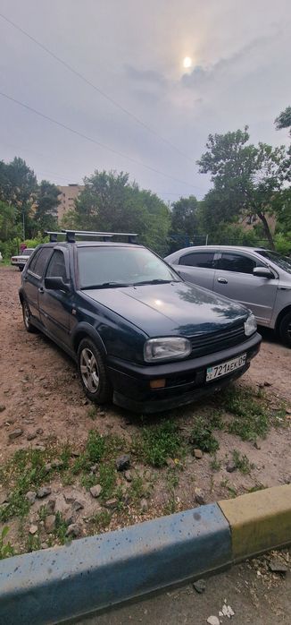 Продаю машину гольф 3