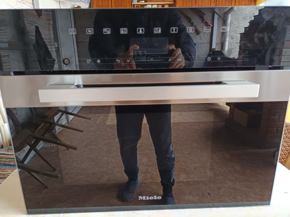 Фурна на пара Miele DGM7440