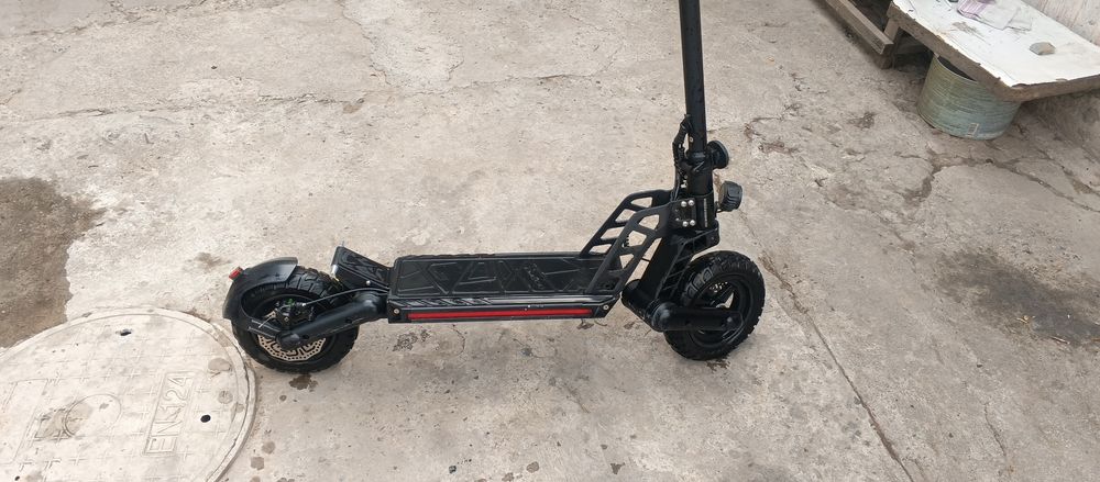 Продам самокат Kugoo J2pro