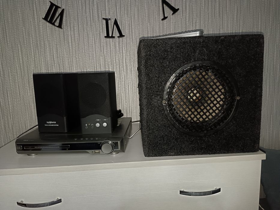 Продам аудиосистему Vitek vt-4057gy