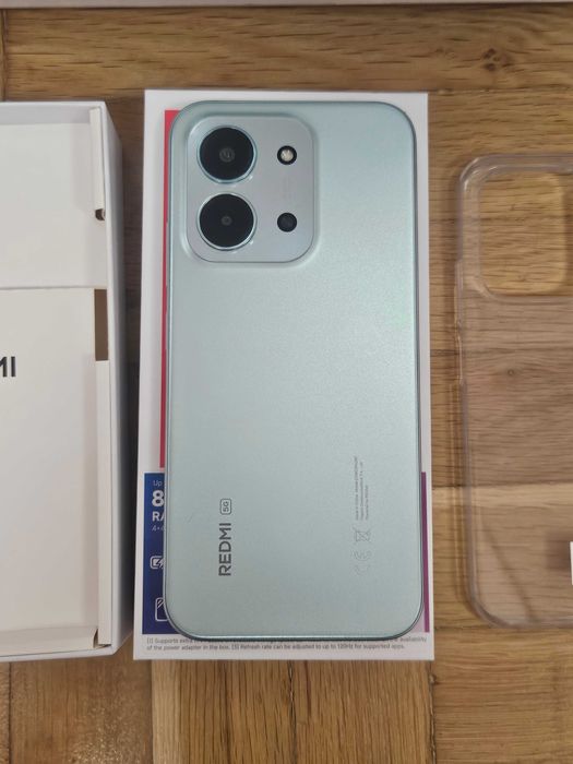 Redmi 15c 128gb 8GB RAM Чисто нов! Два кейса и протектор.