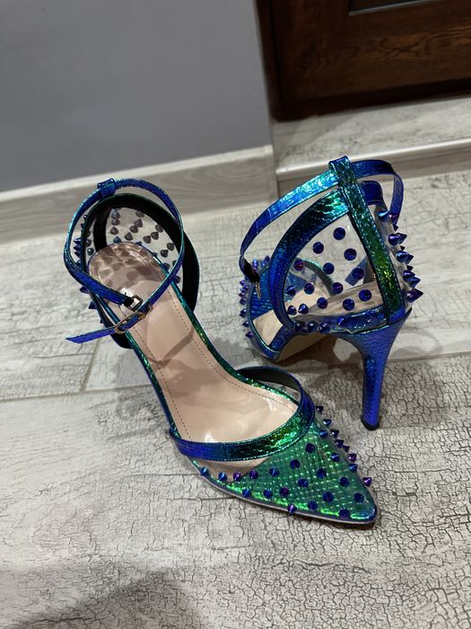 Обувки на ток