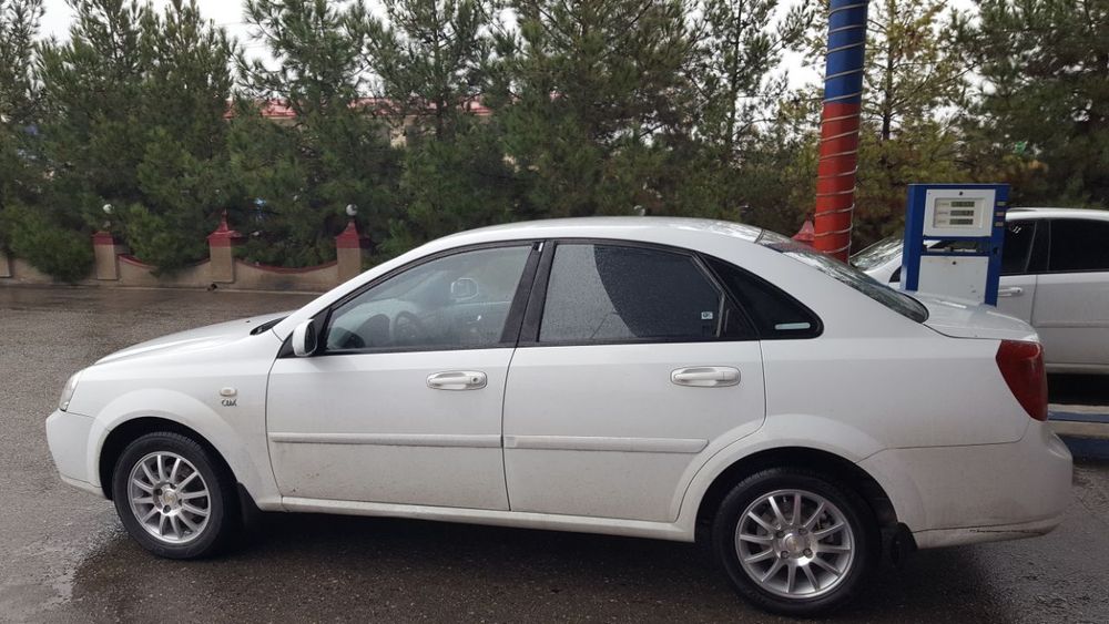 Lacetti Optra 2008 Tuning белая