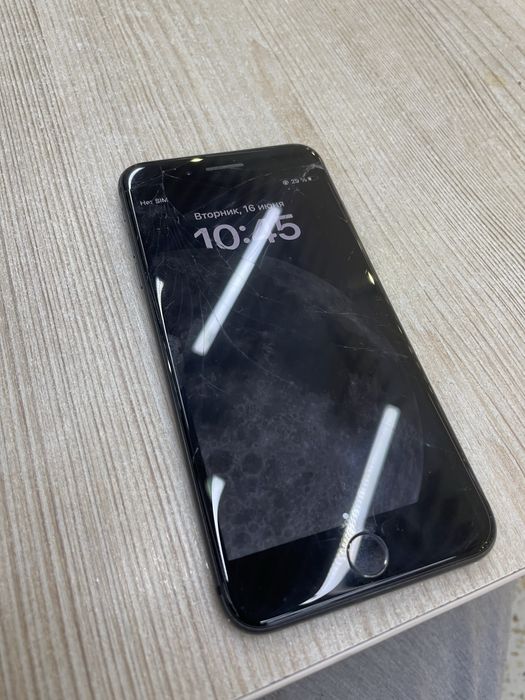 Iphone 8 plus 64 gb АКБ 74%