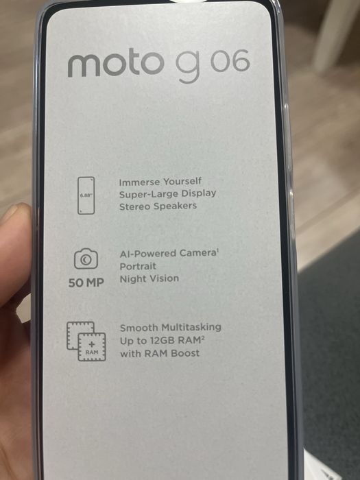 Чисто нов неотварян телефон моторола g 35