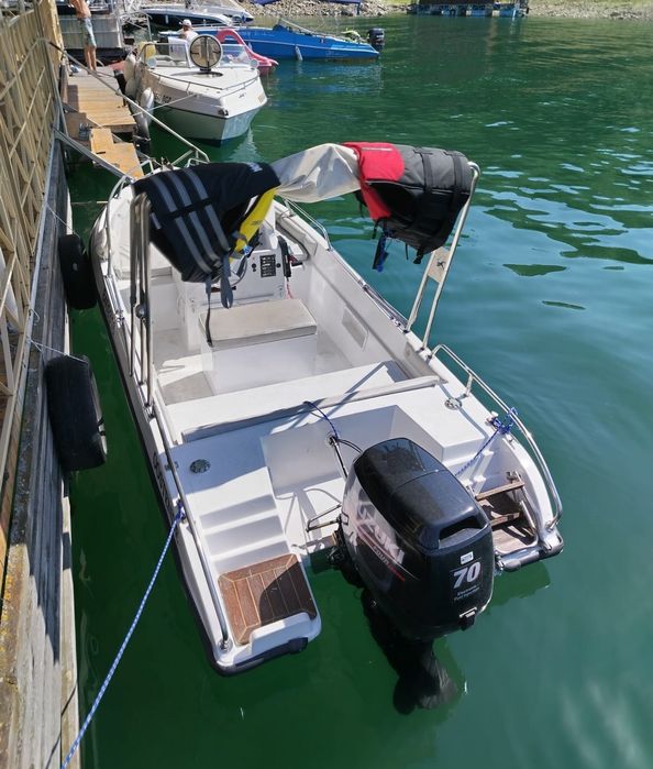 Barca open 5,5m+motor Suzuki 70cp