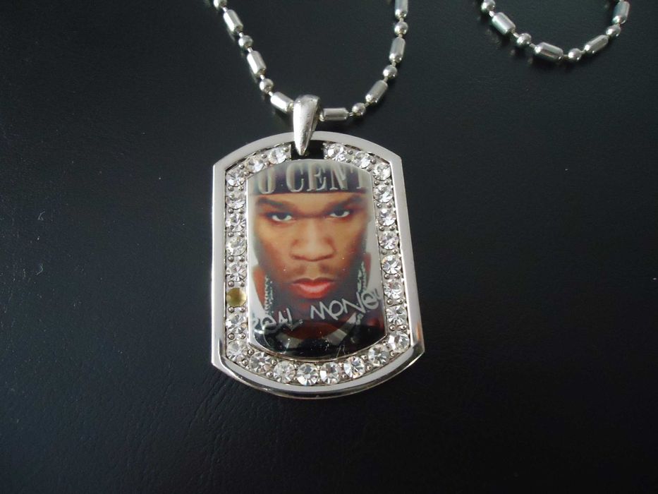 Медальон на американския рапър Фифти Сент