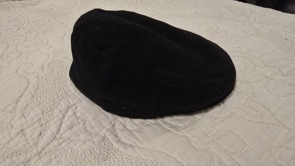 Вълнена мъжка шапка/каскет