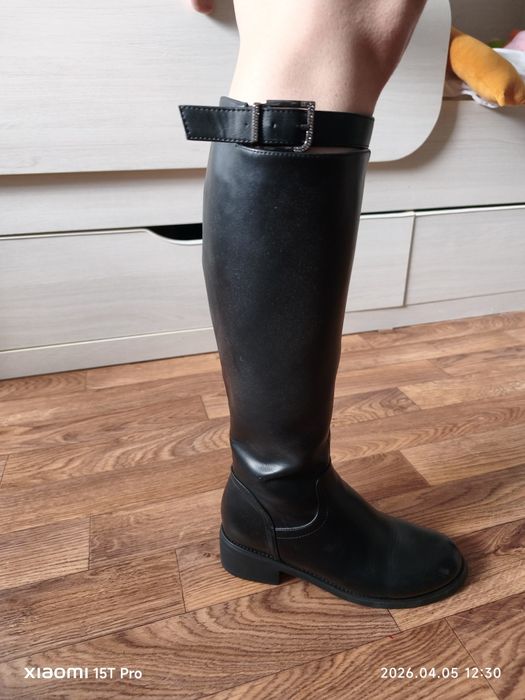 Продам сапоги новые