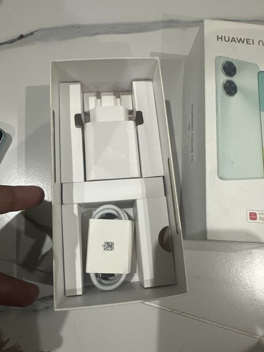 Huawei nova 11i     .