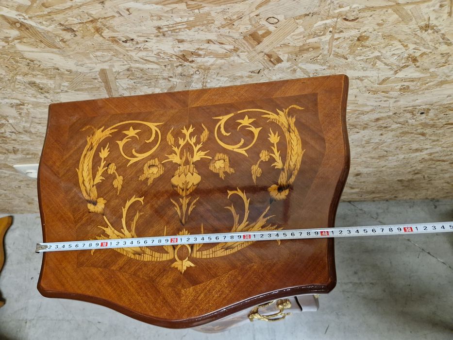 Бароково шкафче с интарзия комод френско производство