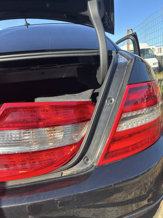 W204 Стопове седан