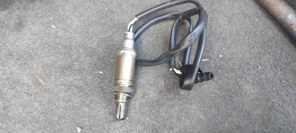 Продам лямбда зонд датчик  мерседес 124 новый