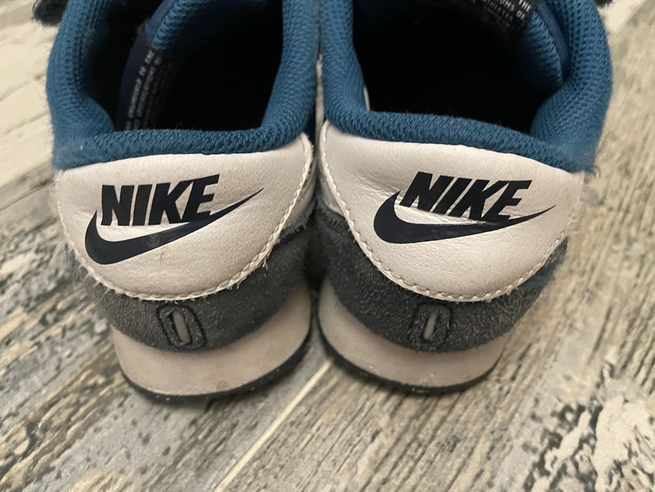 Adidasi nike marime 32