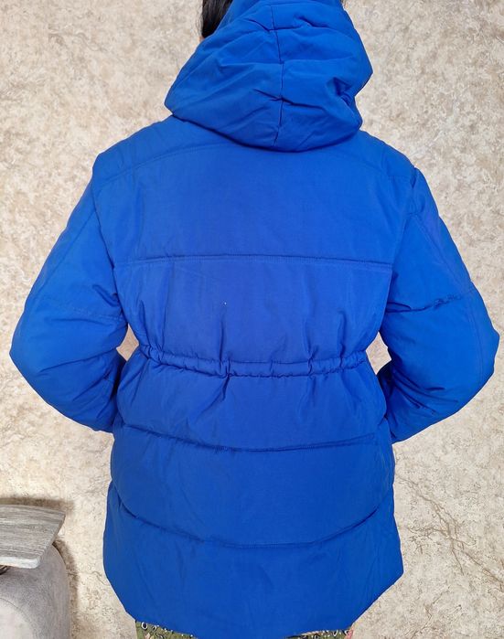 Продам куртку Новая