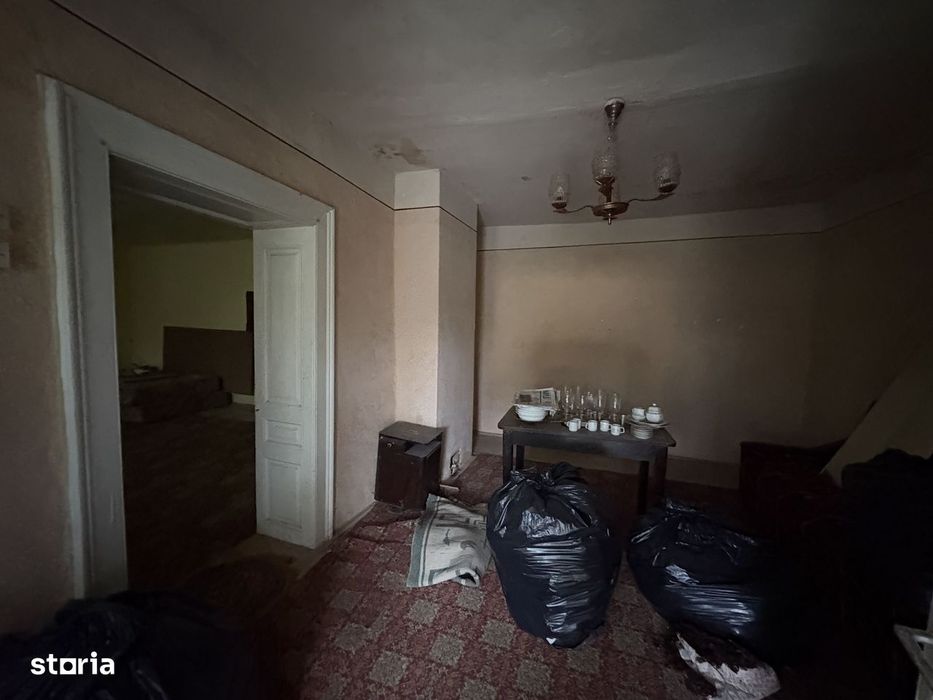 Casa de vanzare Santion ,teren 3800 mp