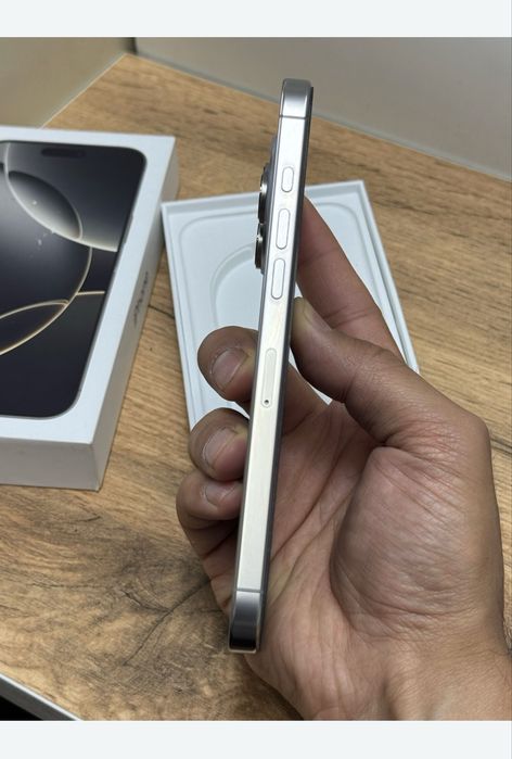 Айфон 16 pro max СРОЧНО