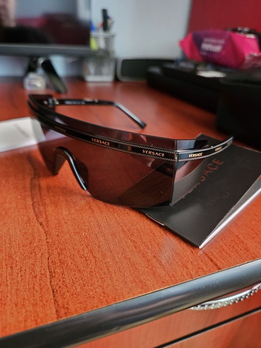 Ochelari de Soare VERSACE Shield - Produs original, super preț