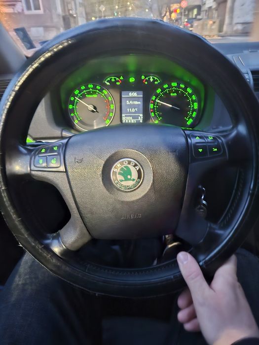 Шкода октавия 2.0 140к