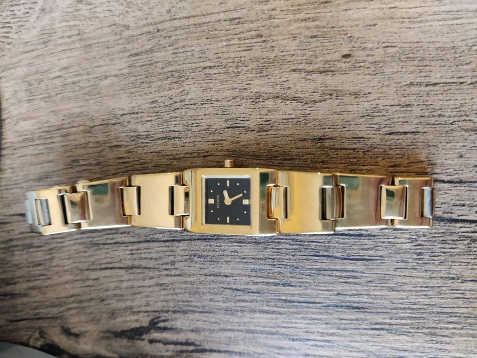 Дамски часовник CITIZEN