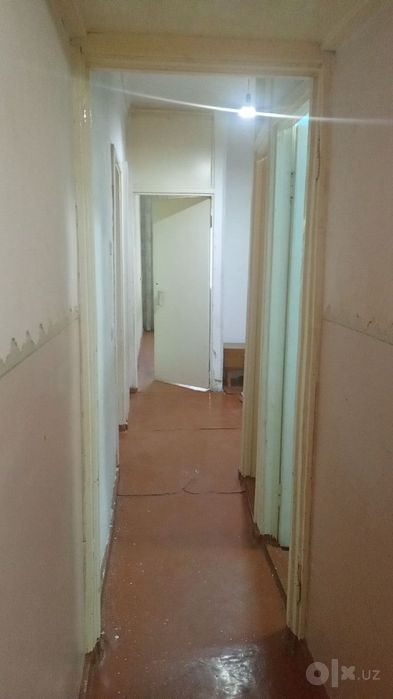 8мкр 3 хона Срочна сотилади