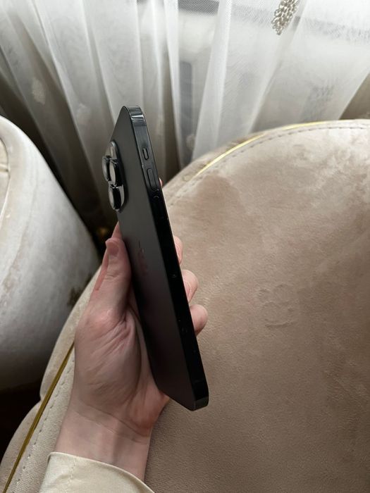 Айфон 14 про макс черногт цвета 1 Tr