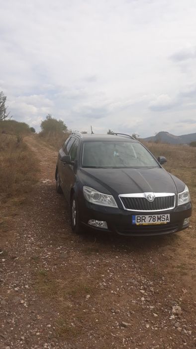 SKODA Octavia 2011 — imagine 2