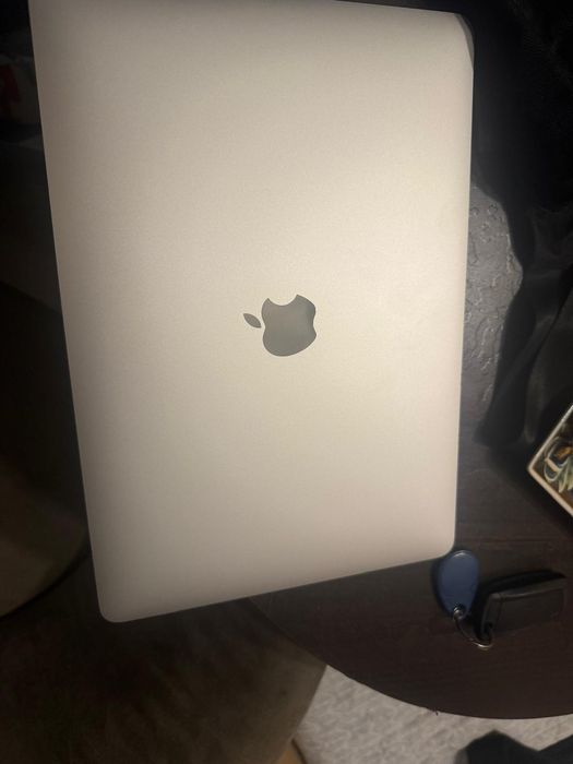 Macbook Air M1 2020 - 8GB 256GB - impecabil fara conturi !
