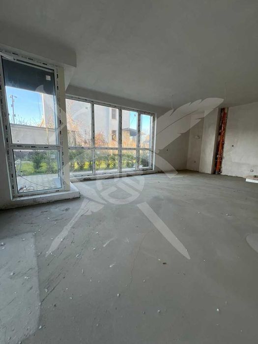 Продава се Тристаен апартамент в София, Витоша - 116 кв.м за 1363 €/кв.м - Снимка #2