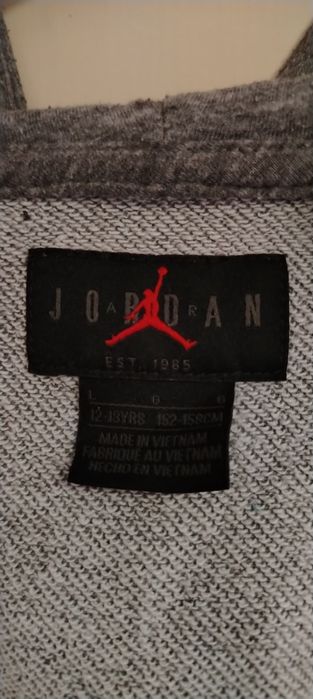 Продавам Слуйтчер на Jordan ОРГИНАЛНО