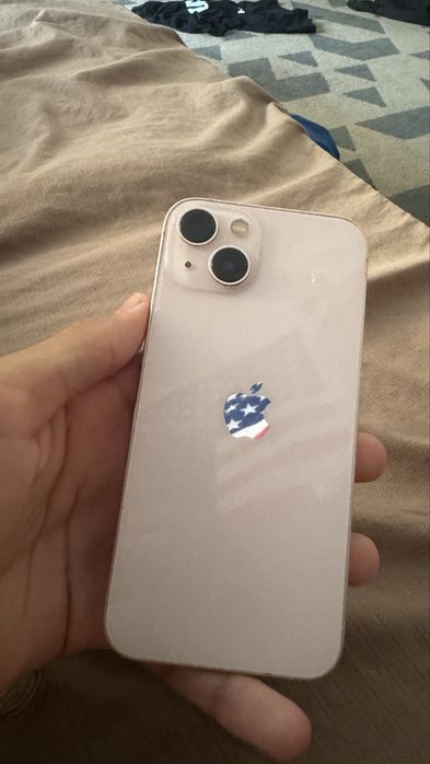 Iphone 13 в розовом цвете