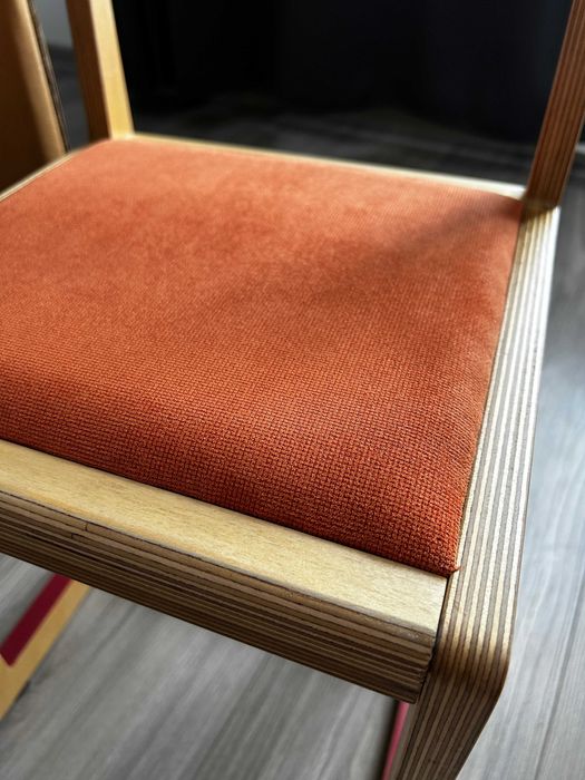 Scaun lemn tapitat copii SPIN Loop 4 ani+, rosu/orange, nou in cutie