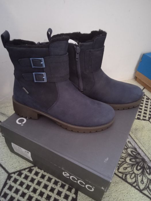 Продам полусапожки детские