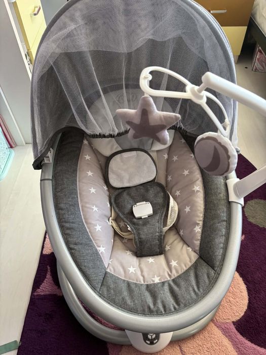 Продавам Електрическа люлка за бебе