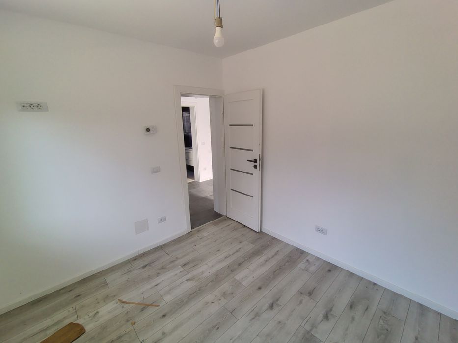 Casa valea adâncă individuala