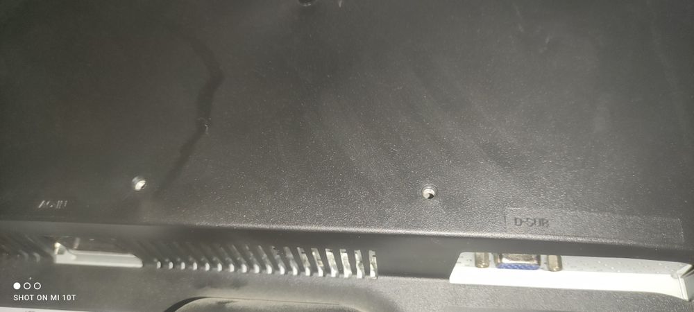 Lg монитор продам