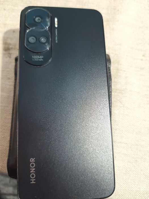 Honor p90 lite като нов
