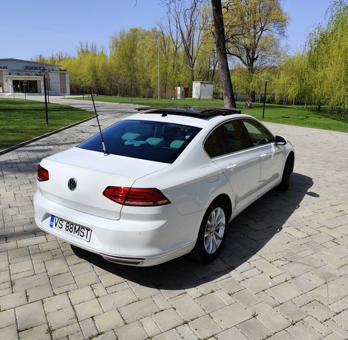 VOLKSWAGEN PASSAT B8 Limousine DSG Panoramic 
EURO 6
