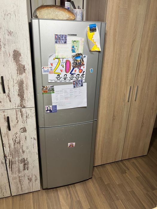 Съдомиялна и хладилник