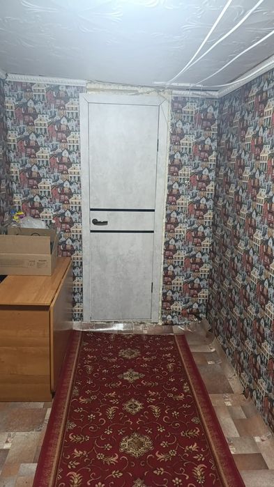 Дом рубленый с большой территорией