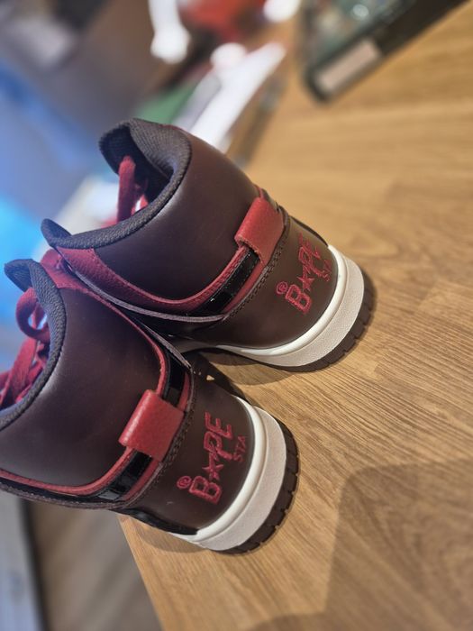 Sneakers
A BATHING APE Bape Sta 93 Hi
Red