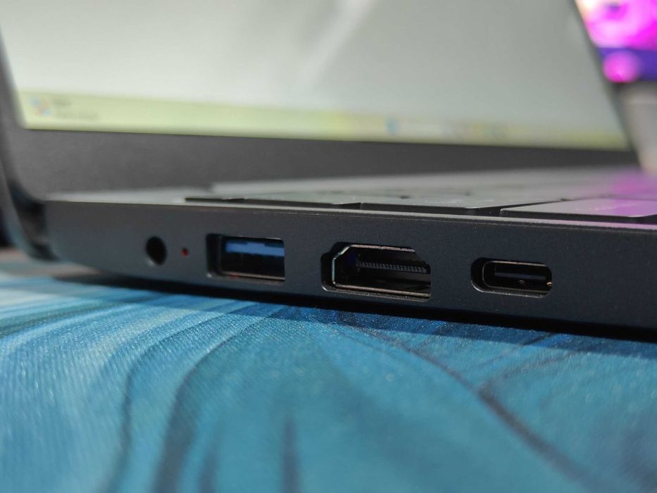 Chuwi CoreBook X - 12450H - 16GB RAM - 512 GB - 14"