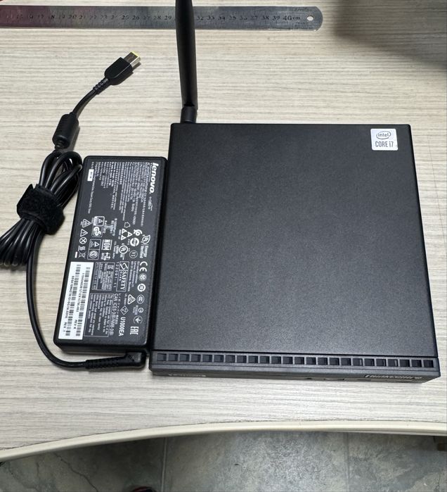 Unitate i7 10700T/ssd512gb/16Gb ddr4 lenovo M70q Windows 11 Pro