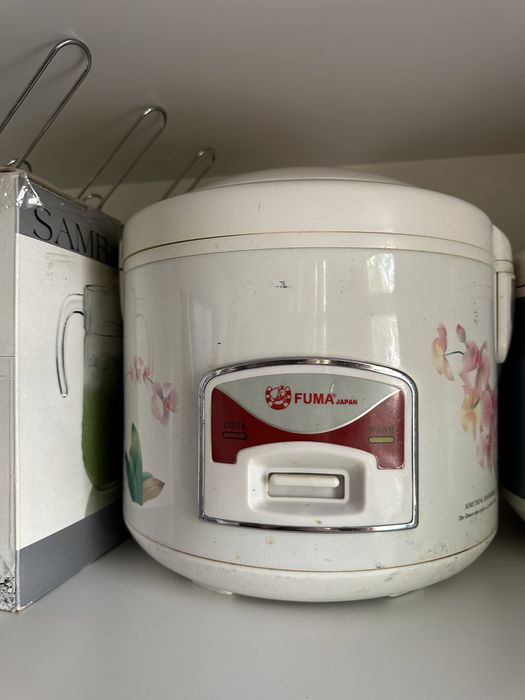 Продаётся мультиварка  1шт FUMA Japan.