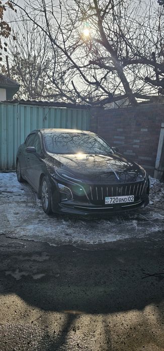Аренда авто / Hongqi E-QM5, 560км/ ХОНЧИ / 15 500