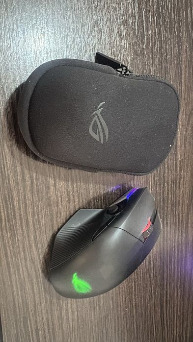 Mouse ASUS ROG Chakram Wireless, RGB, Qi, stare impecabilă