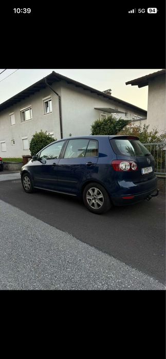 Vând Golf 5 plus