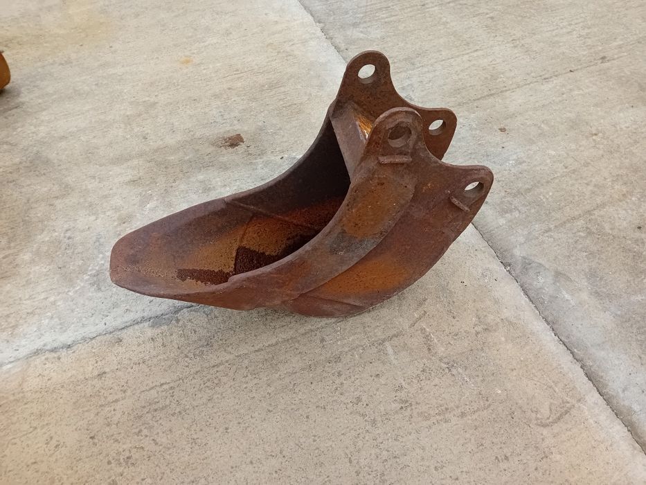 Cupa 22 cm profil circular miniexcavator 1.8 2.3 tone