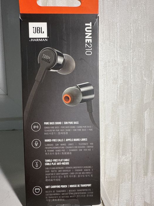 Наушники JBL TUNE 210