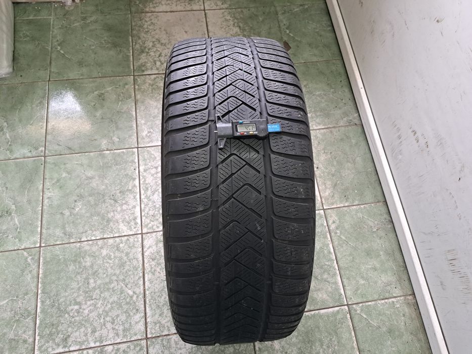 Anvelope desperecheate 225/65 R17 Michelin și Pirelli